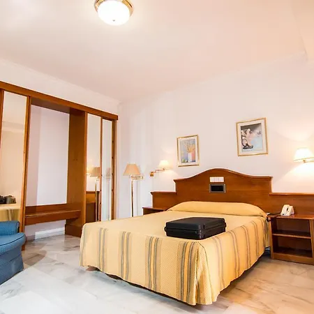 Hotel Abades