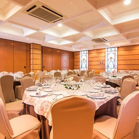 Hotel Abades Loja